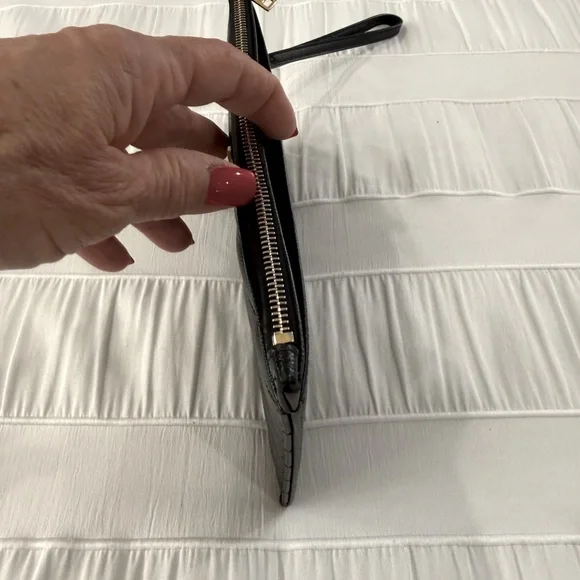 Yves Saint Laurent Black Quilted Wristlet. AUTHENTIC! - Picture 10 of 15